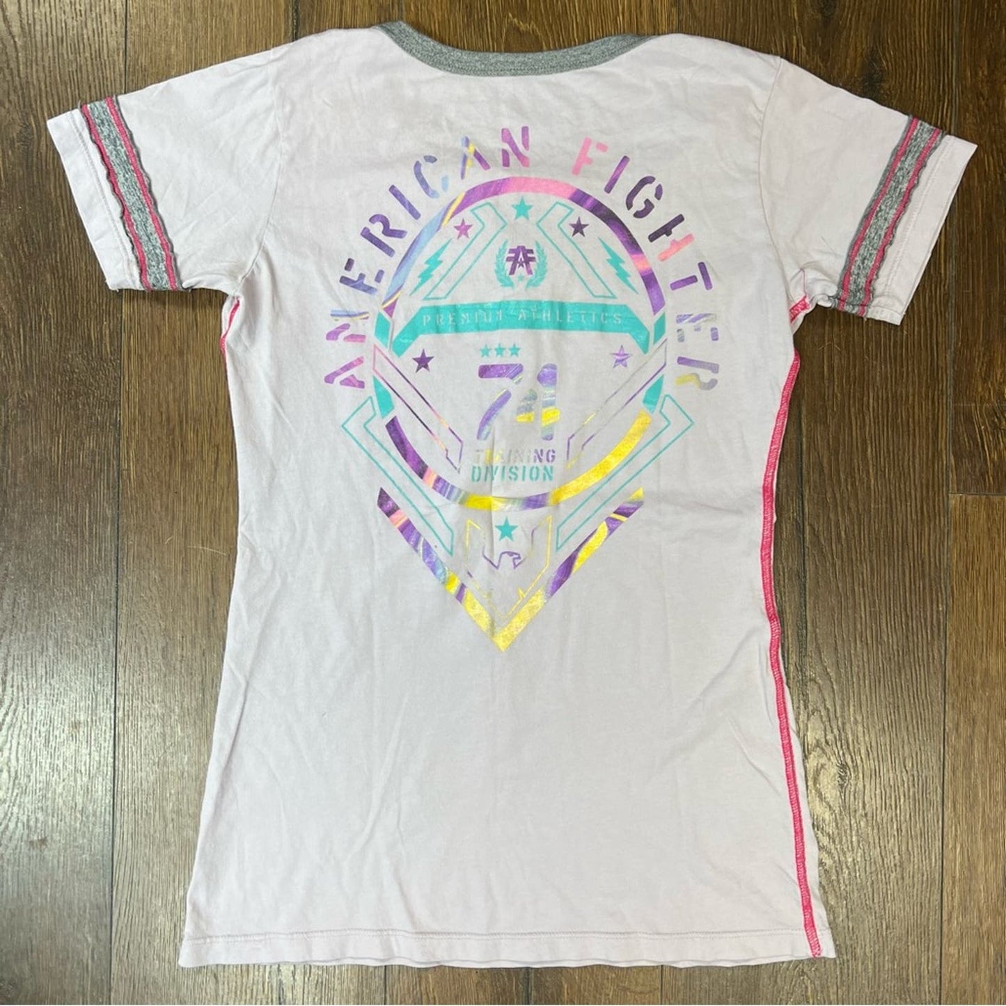 AMERICAN FIGHTER Light Purple Callaway T-Shirt SZ MED