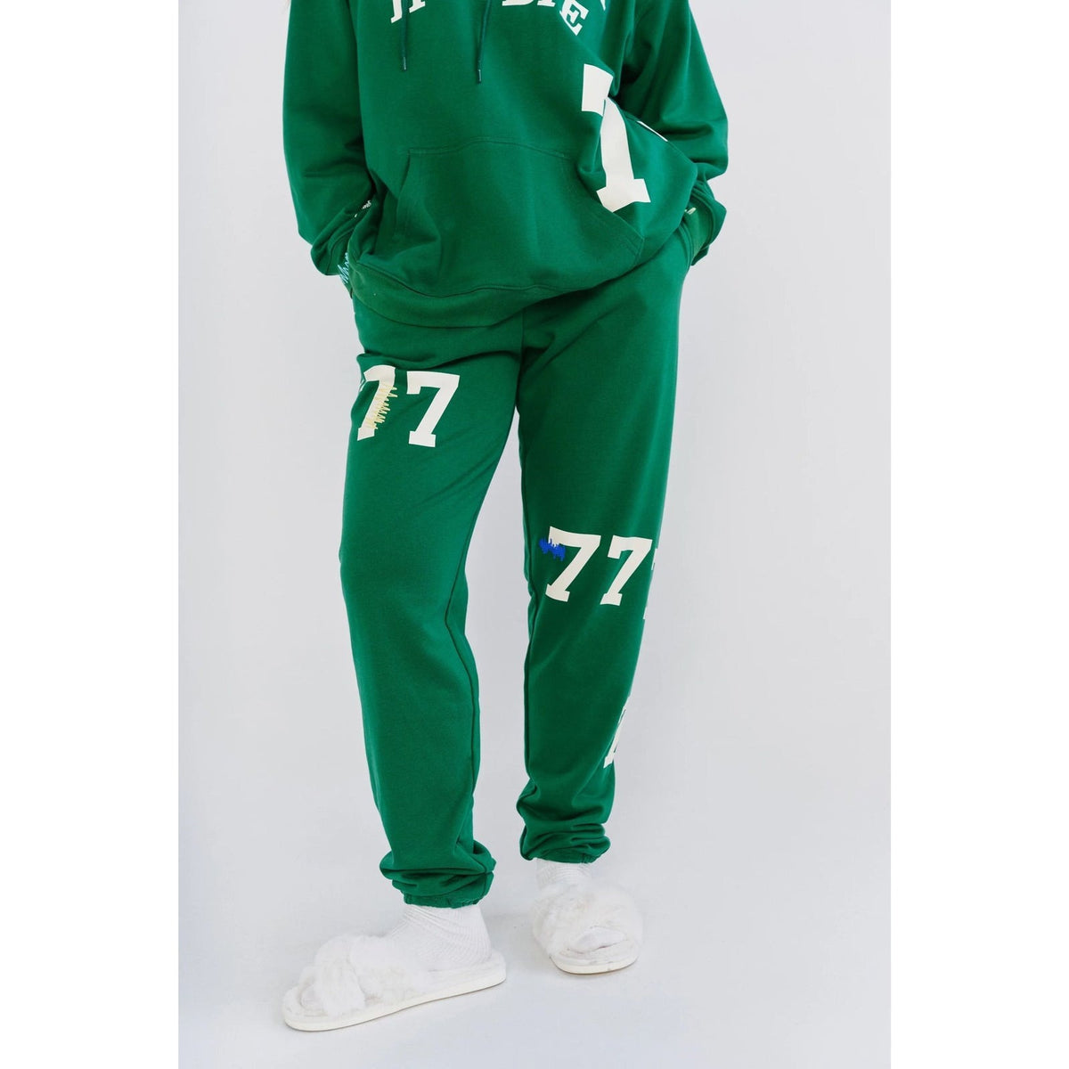 🆕 MAYFAIR My Good Luck Green Sweatpants SZ LG