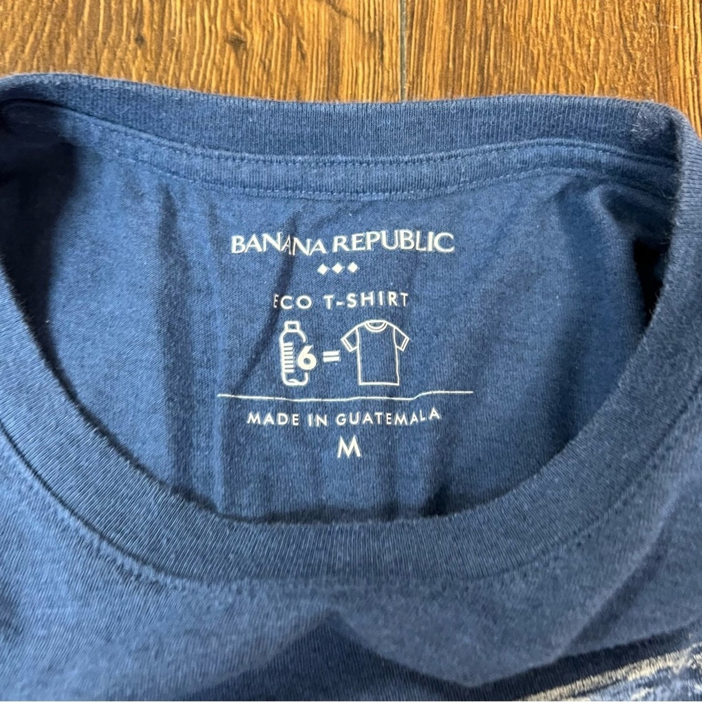 Men’s banana republic Eco tee SZ MED