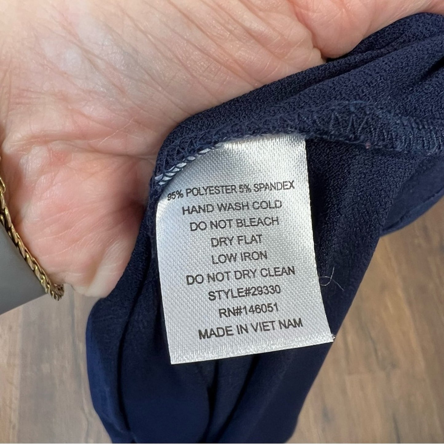 Montague Los Angeles, navy scalloped blouse SZ LG