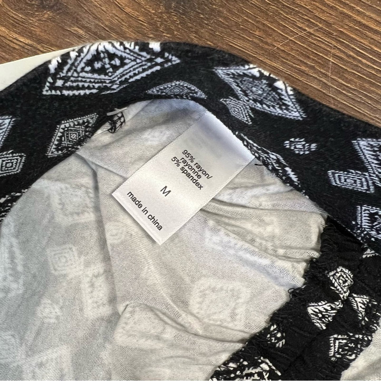 🆕 Maurice’s Ruched Midi Skirt SZ MED