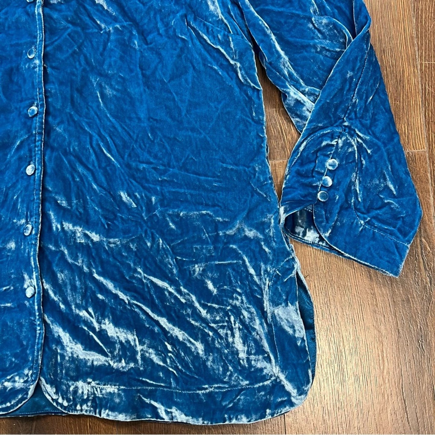 🆕 Soft Surroundings blue velvet poets button down shirt SZ LG