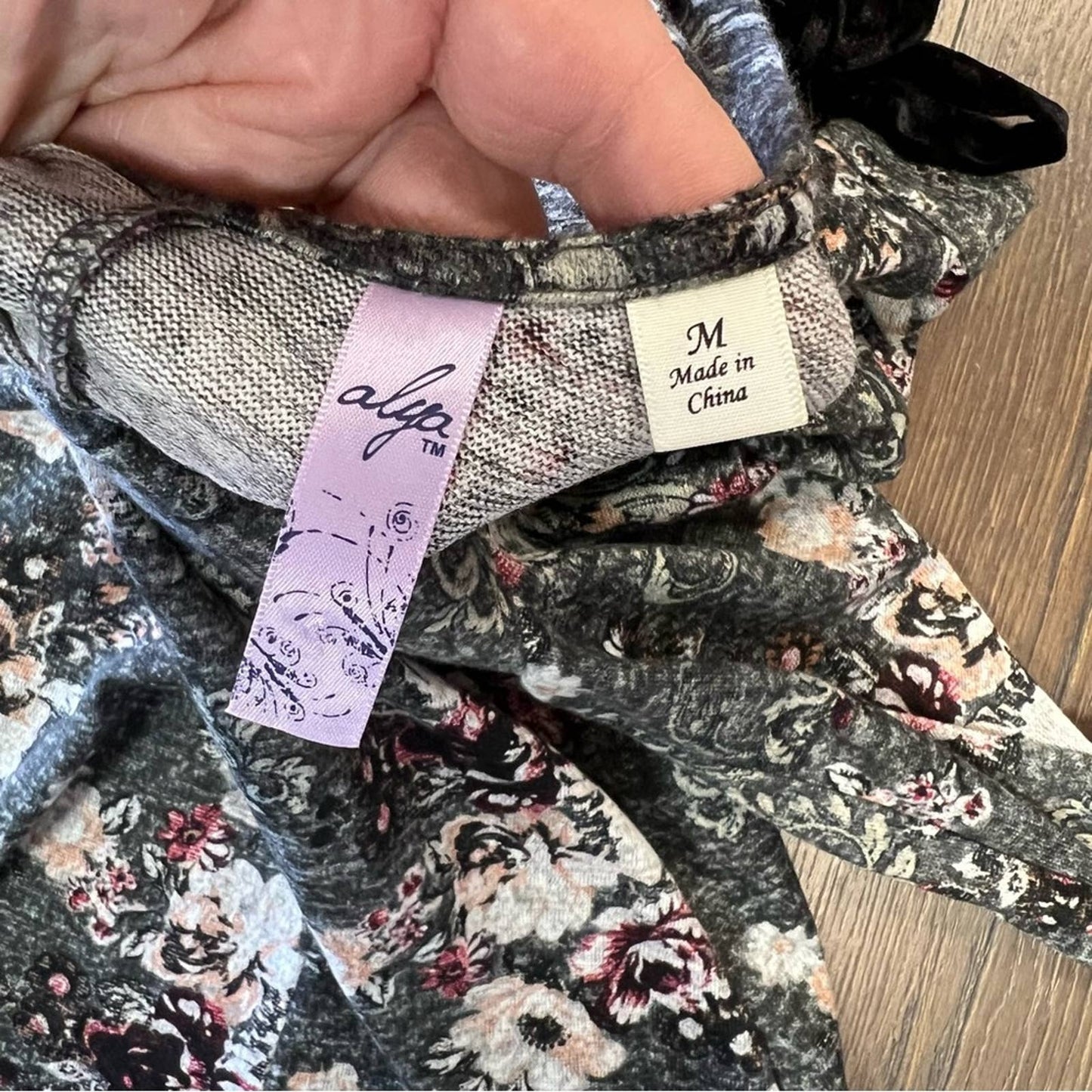 Alya bell sleeve floral tie back dress SZ MED