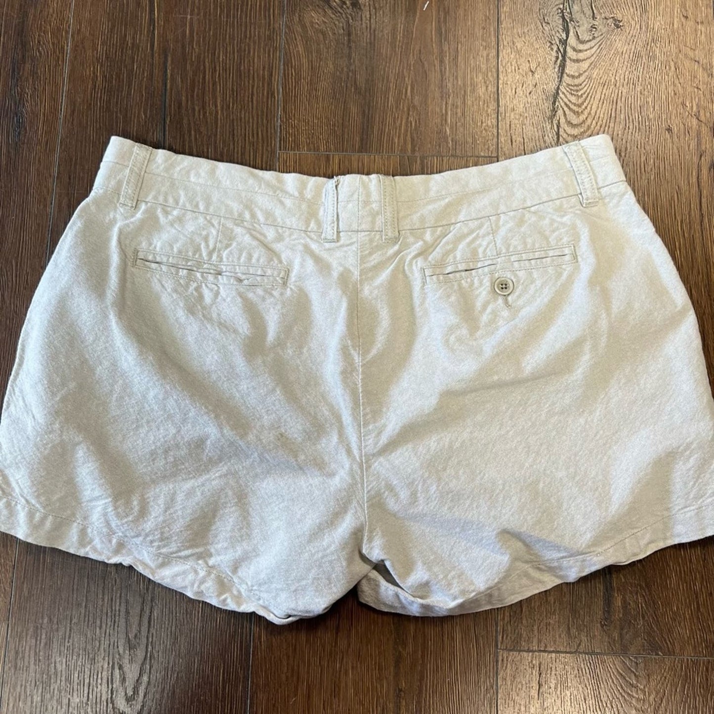 Sperry khaki shorts SZ 32
