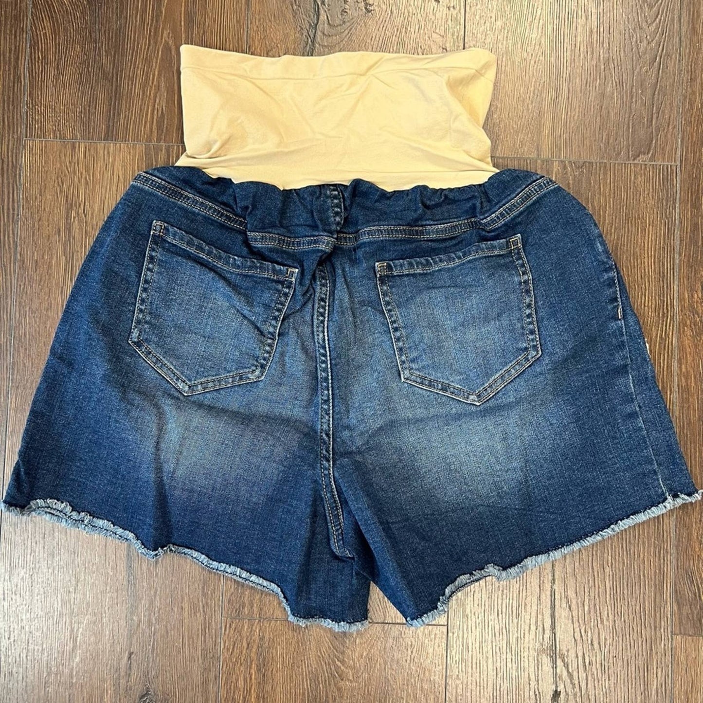 Indigo Blue maternity denim short SZ XL