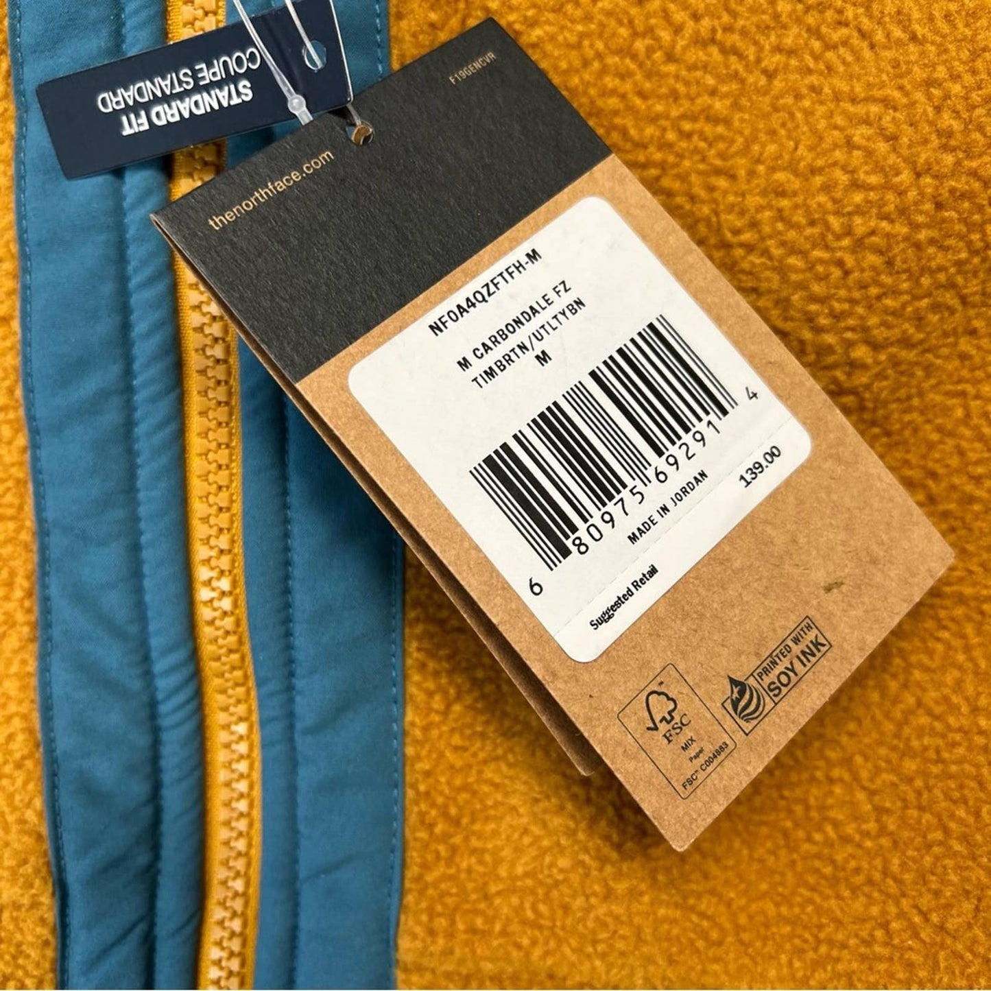 ๐ Menโs North Face Carbondale zip up fleece SZ MED