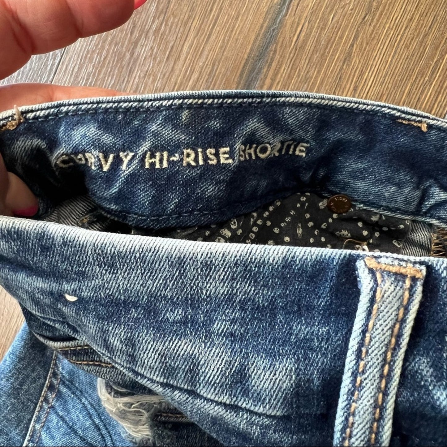 American Eagle curvy high-rise Shortie SZ 6