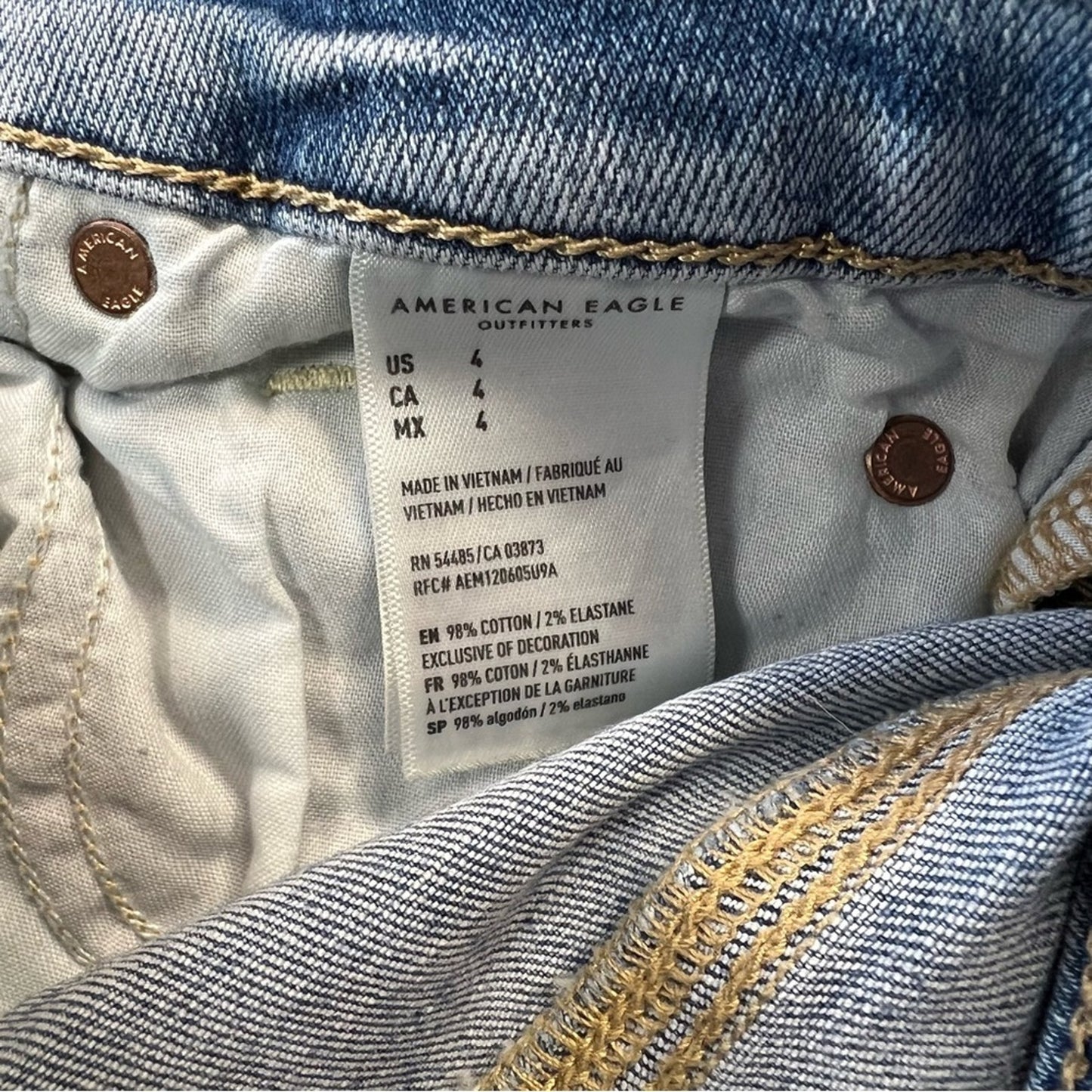American Eagle curvy high rise Shortie SZ 4