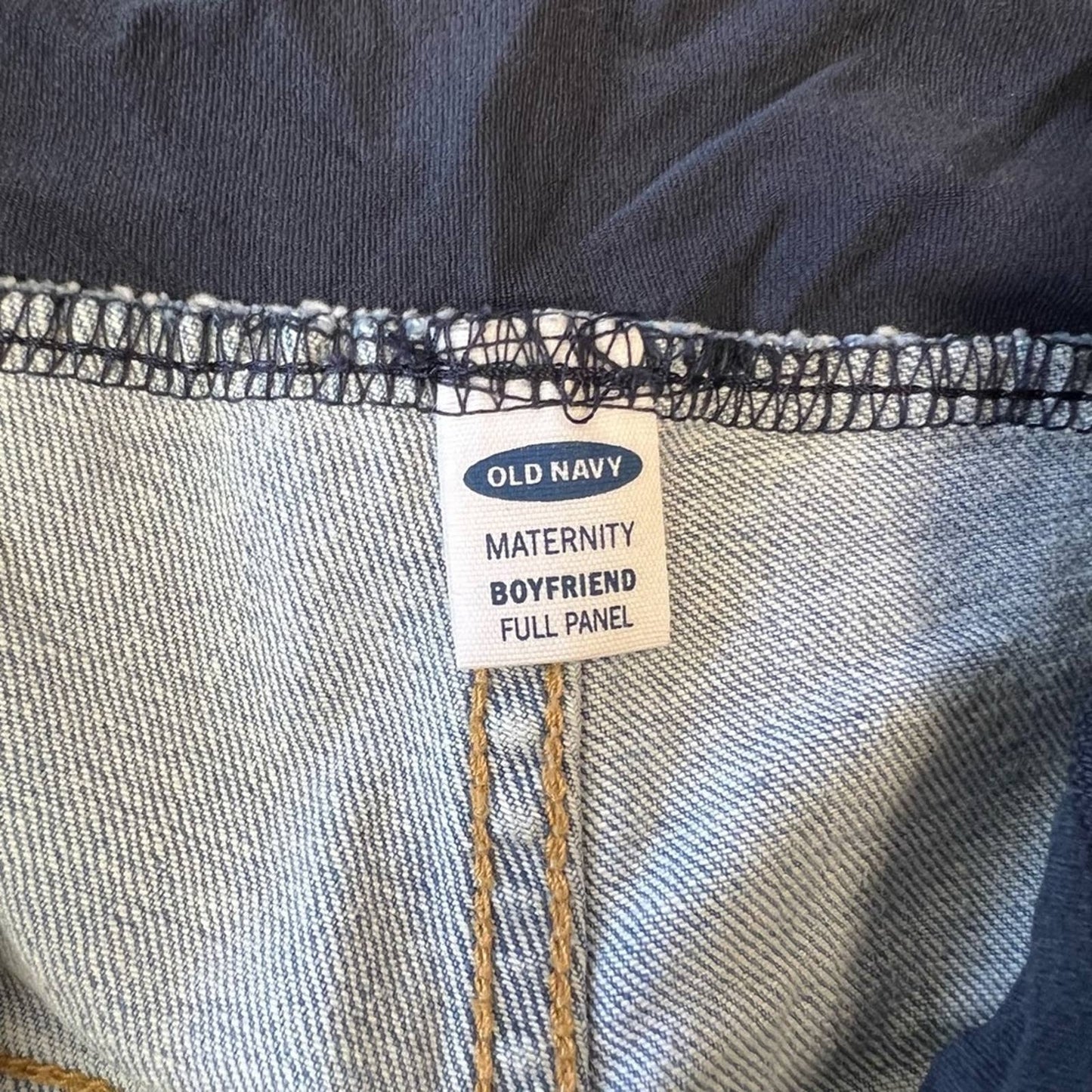 Old Navy maternity short SZ 14