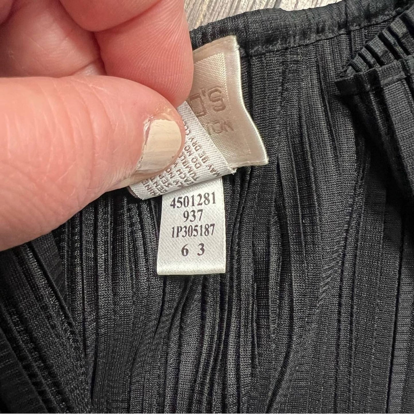 Chicos black fridge vest SZ 2/LG