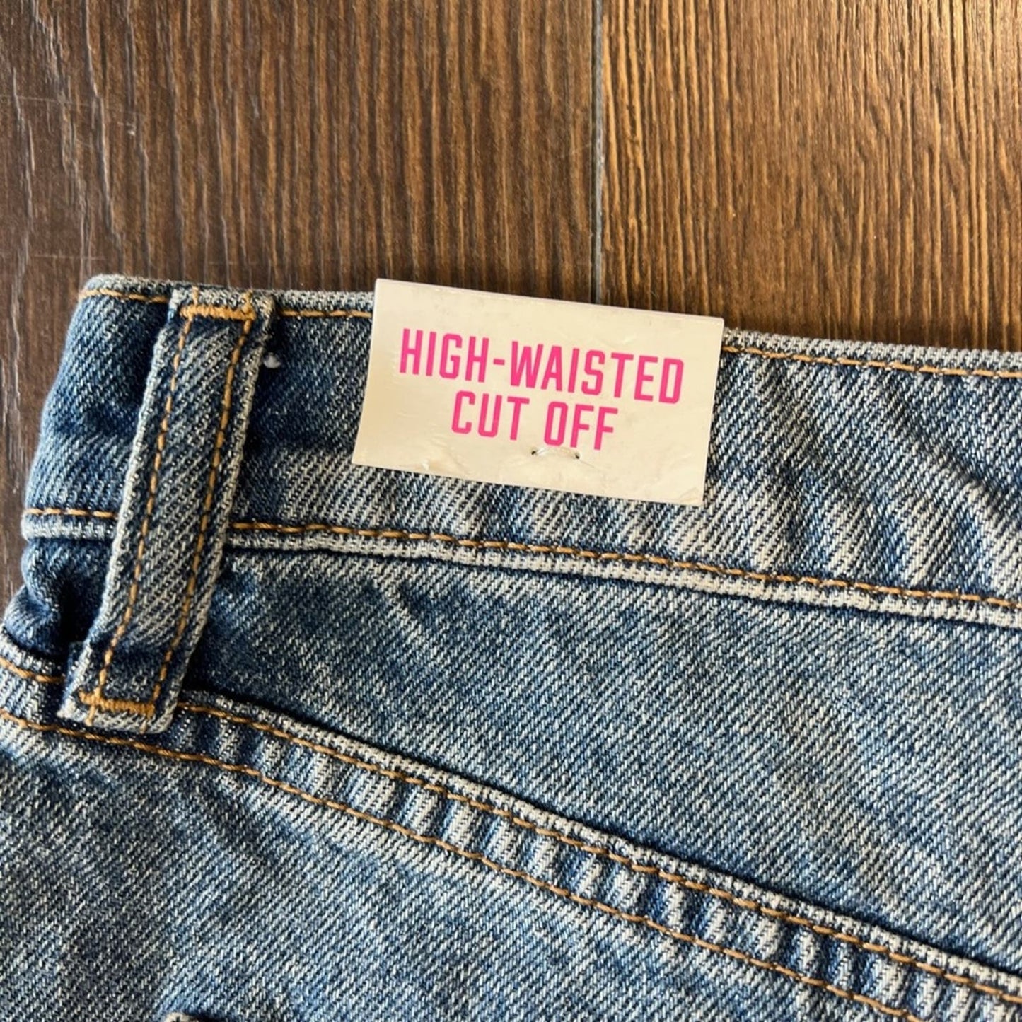 🆕 PINK high waisted short SZ 31