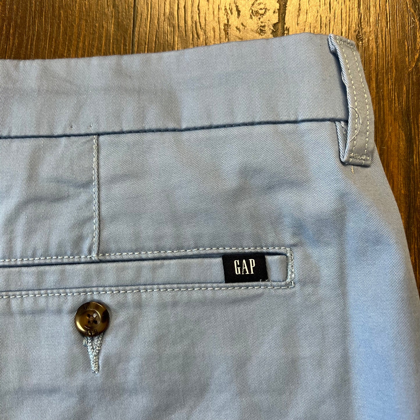 Gap flat front shorts SZ 38
