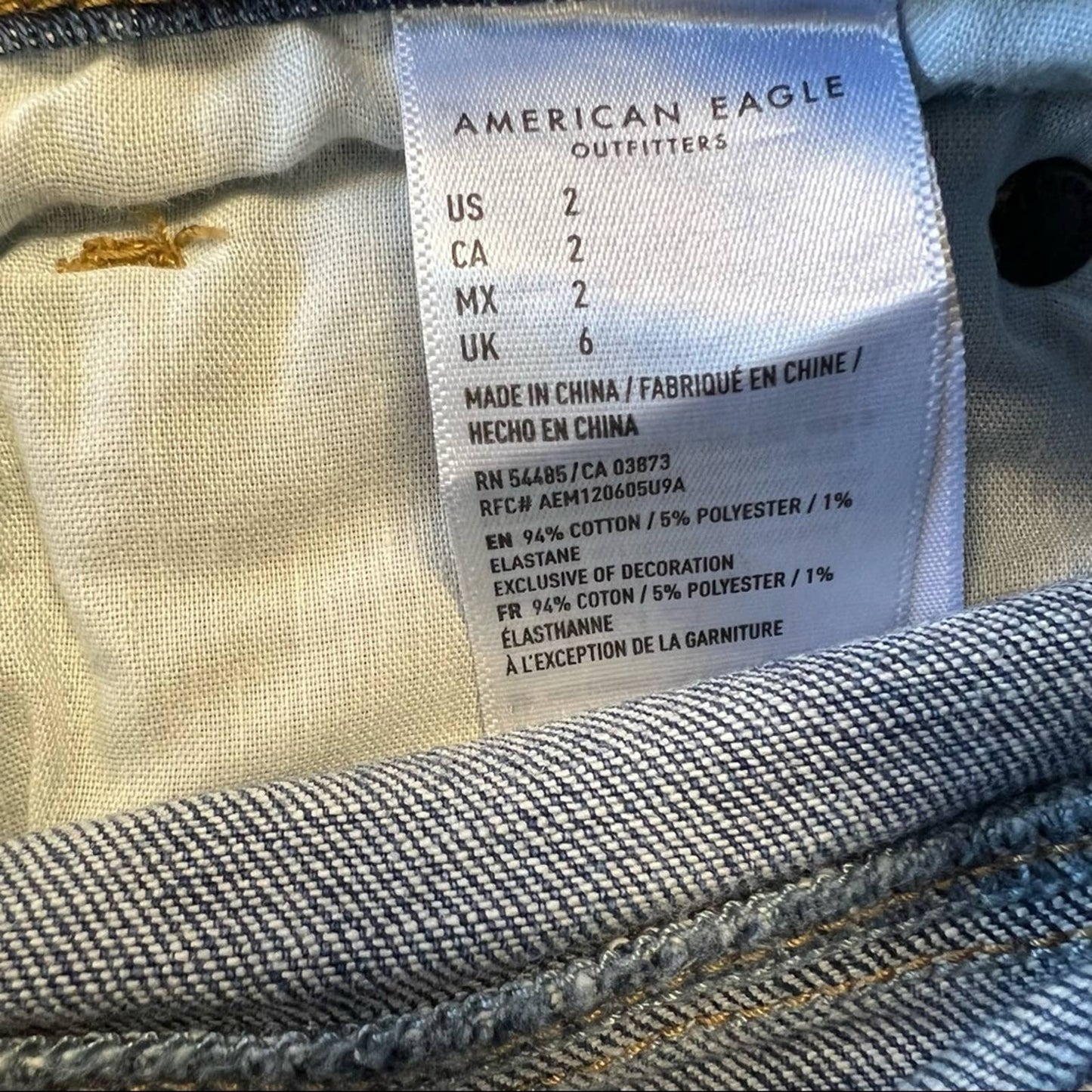 🆕 American Eagle super high-rise Shortie SZ 2