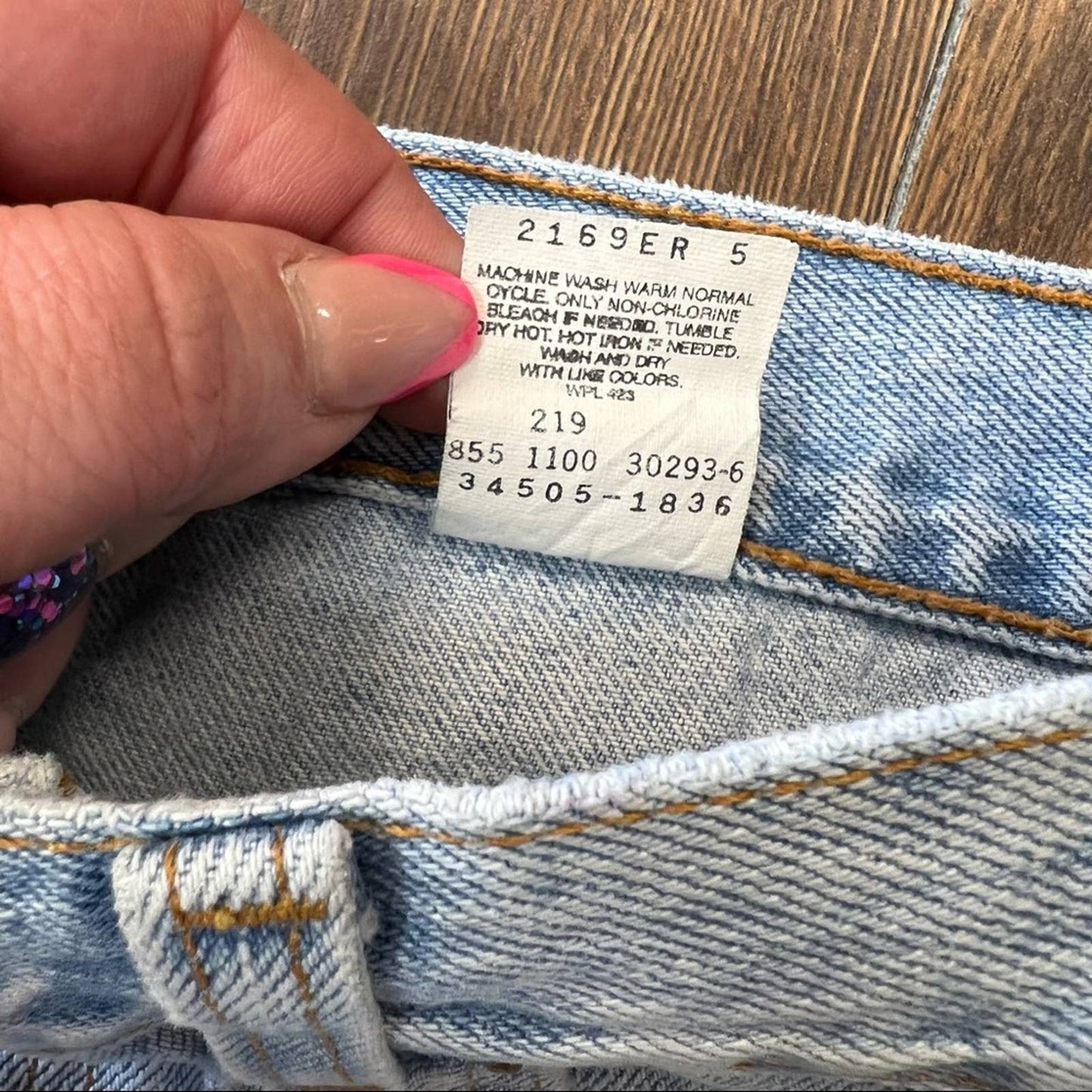 Levi’s 505 reconstructed denim shorts SZ 30/6