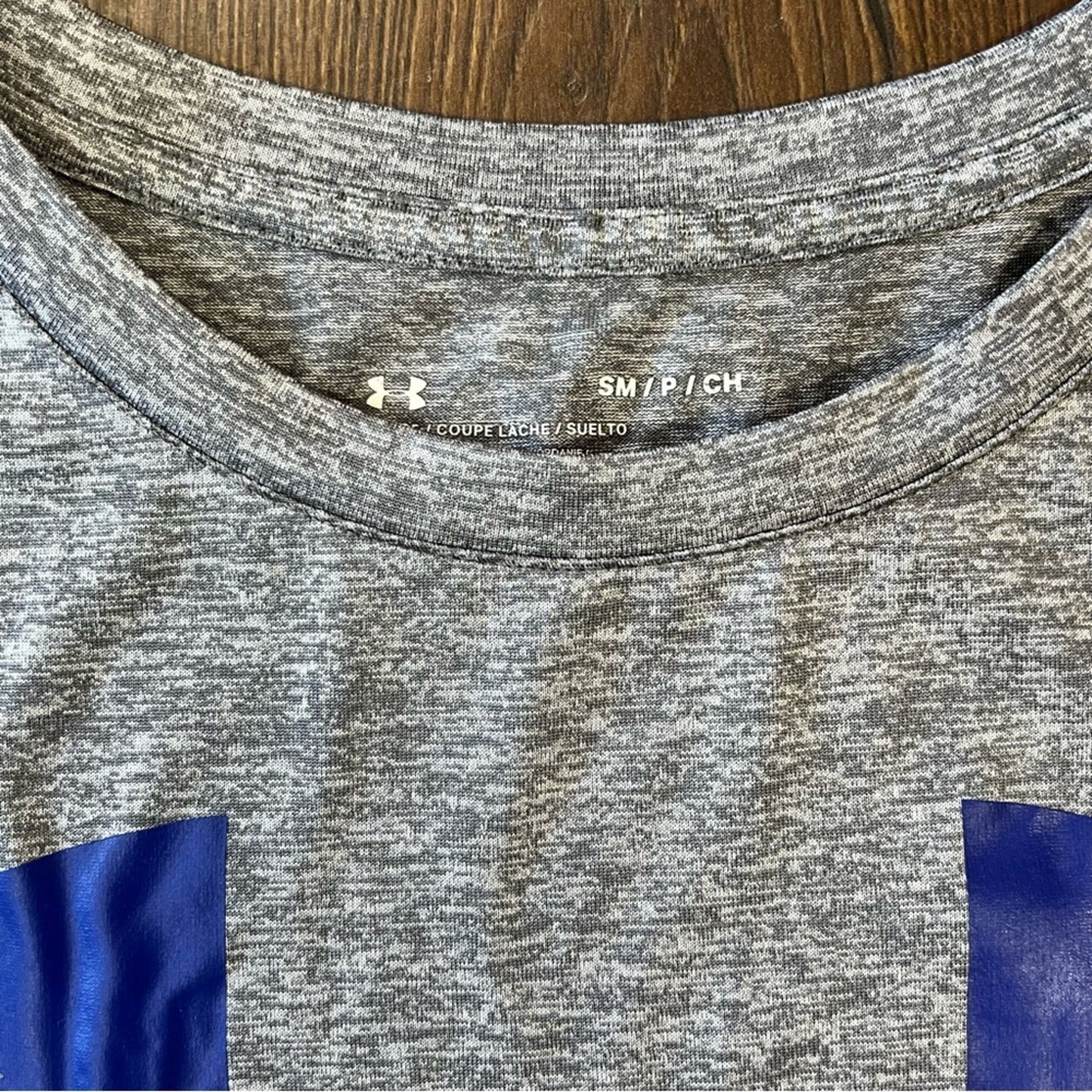 Under Armour loose fit heat gear tee SZ SM