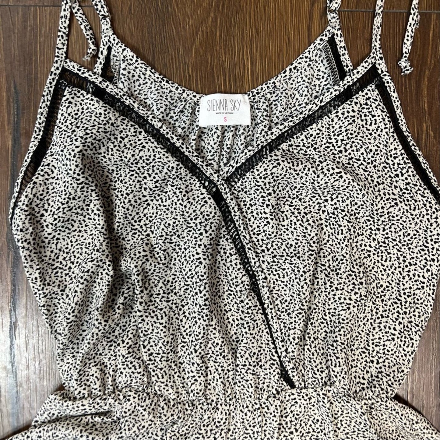 Sienna sky black and white speckled tank SZ SM