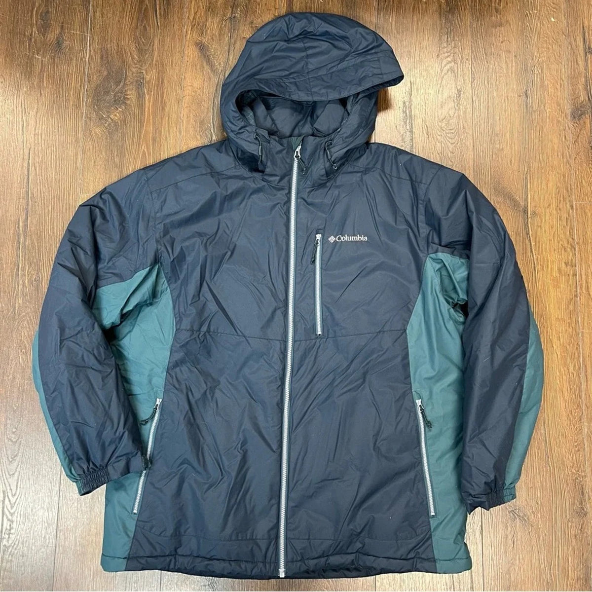Men’s Columbia two‎ tone blue winter coat SZ XL