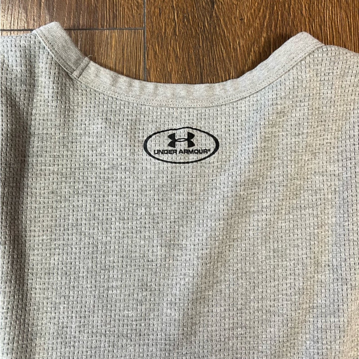 Men’s Under Armour thermal tee SZ XXL