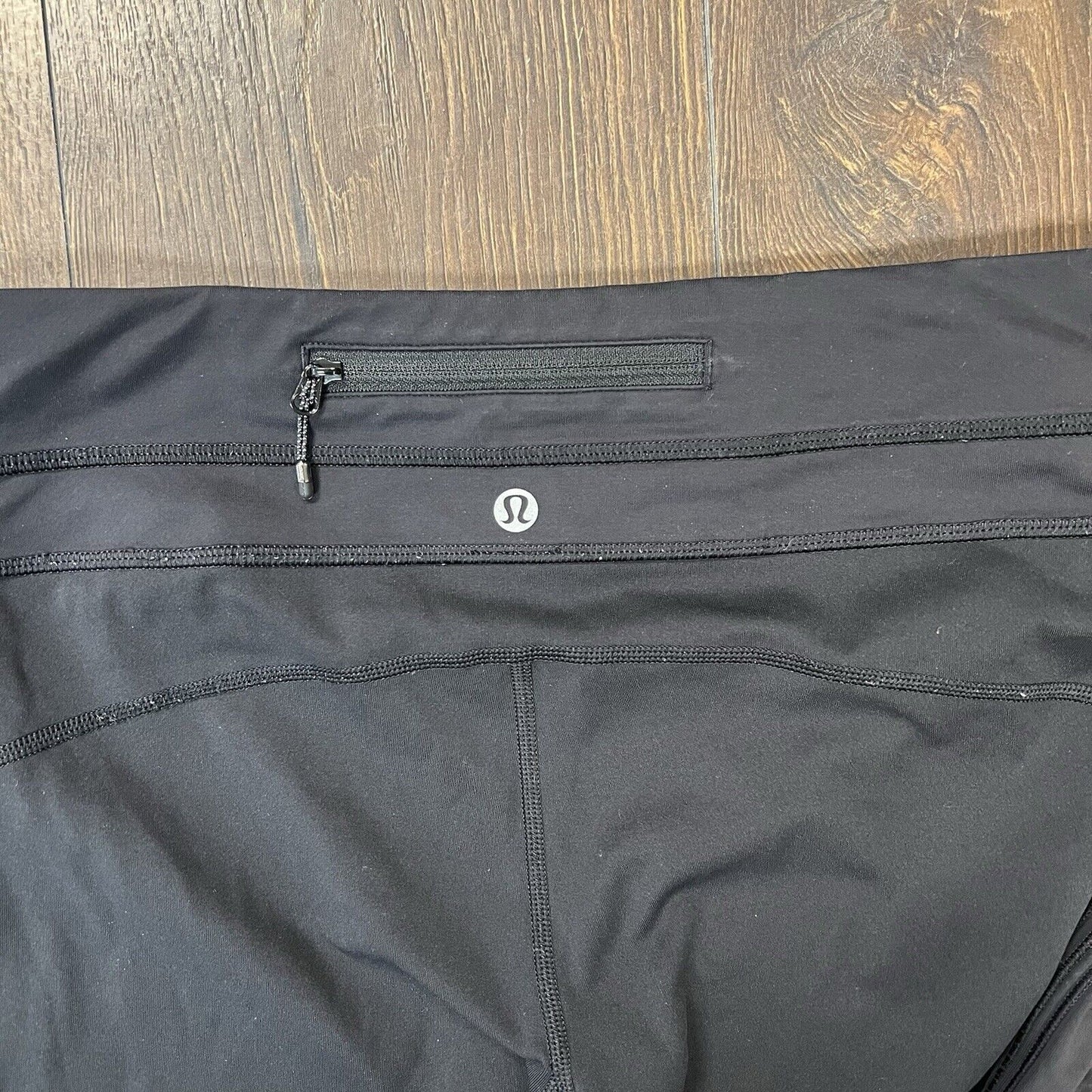Lululemon Crops Leggings 2 Run Inspire II Pocket Solid Black Mesh Panel SZ 8