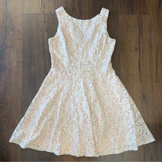 Speechless lace overlay dress SZ LG