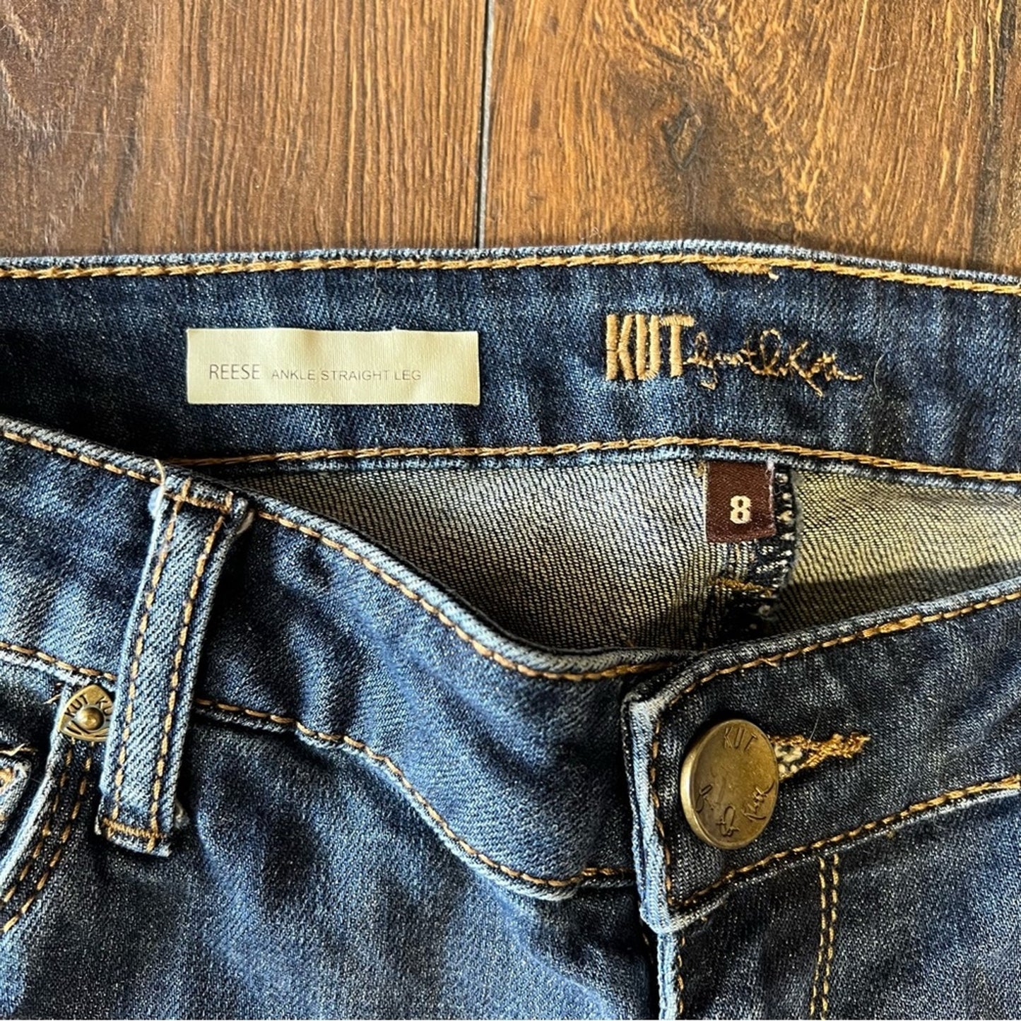 Kut from the kloth reese ankle straight leg SZ 8