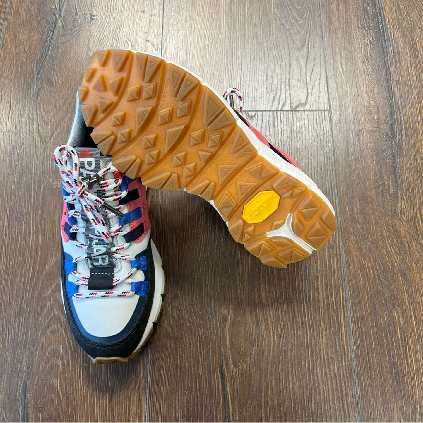 🆕 Pajar Canada Fira sneaker SZ 5/5.5
