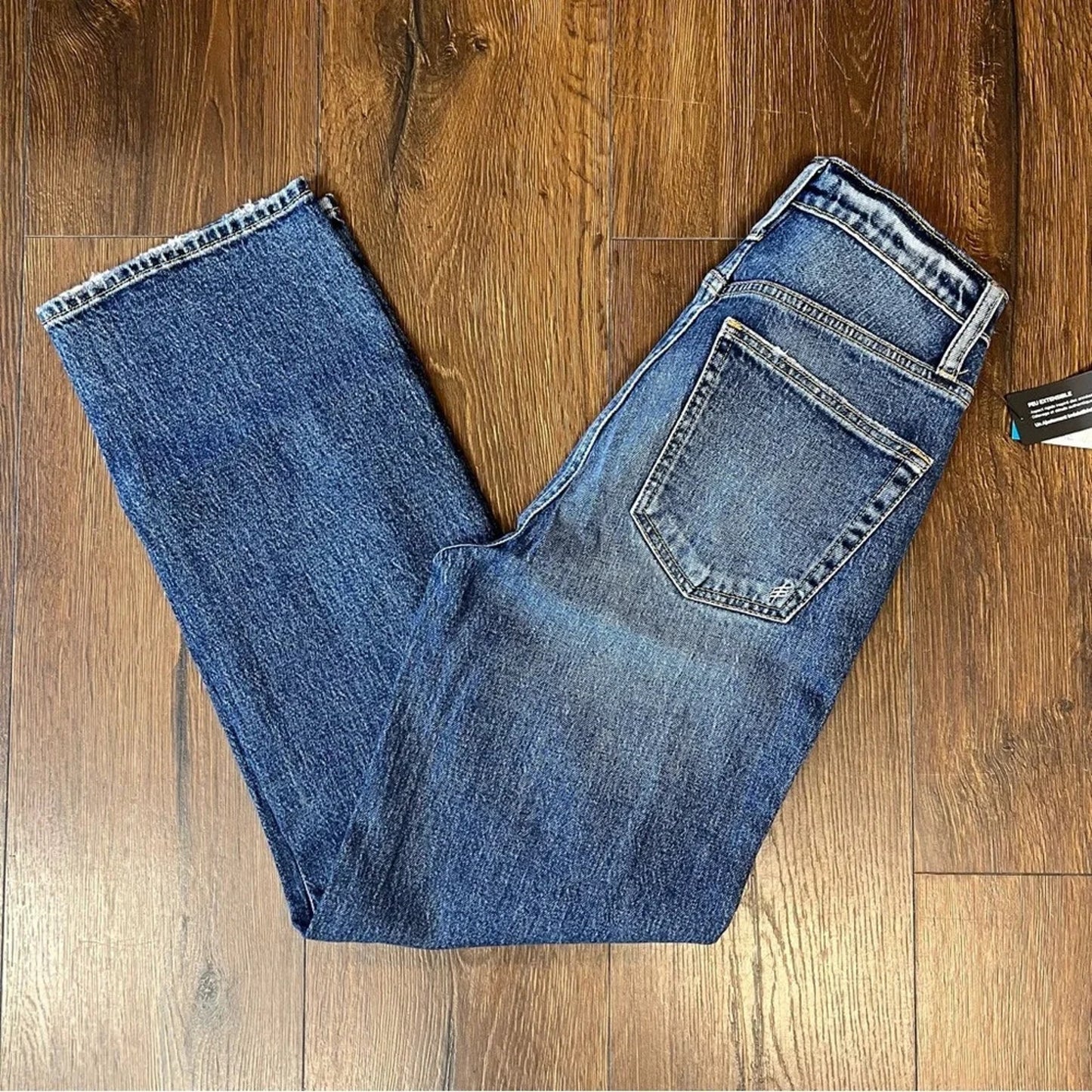 🆕 Silver Jeans High rise desirable straight leg jeans SZ 26/2