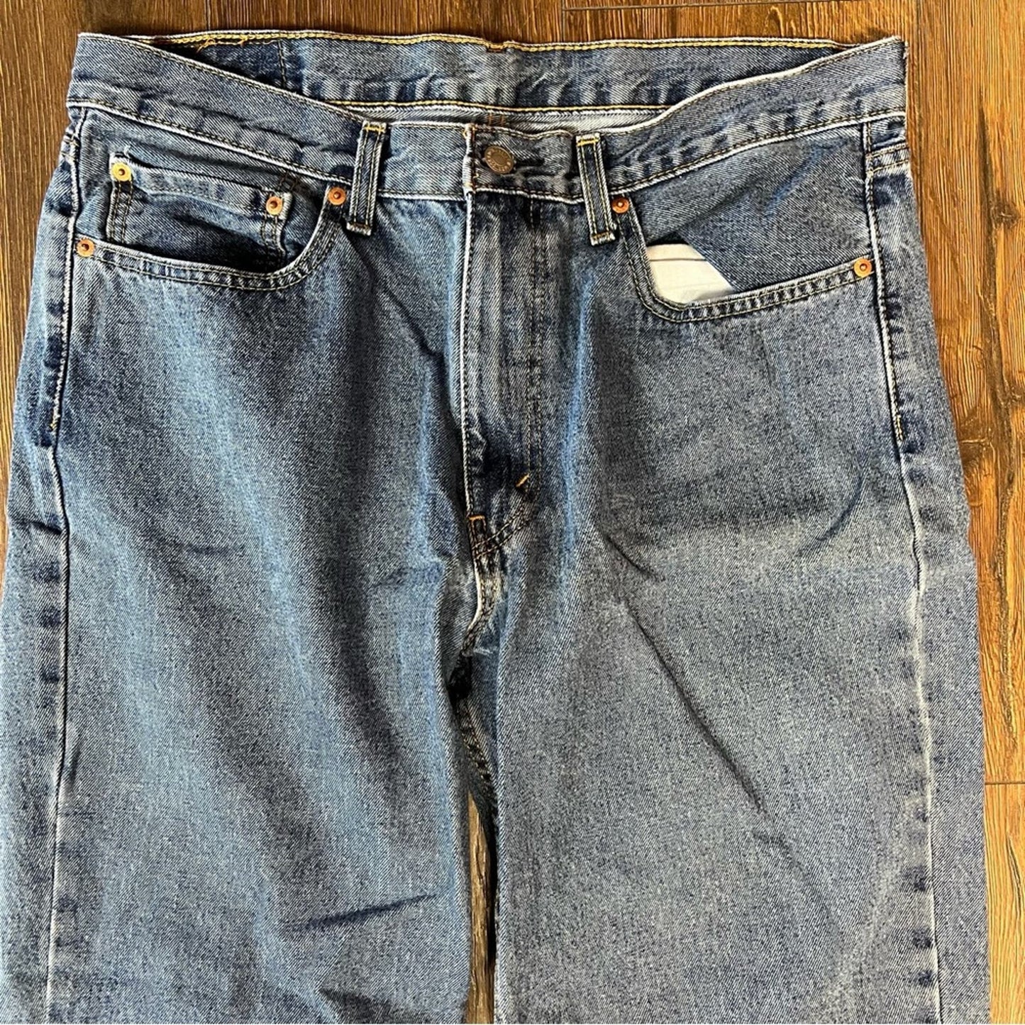 Men’s Levi 550 relaxed fit jeans SZ 36/30