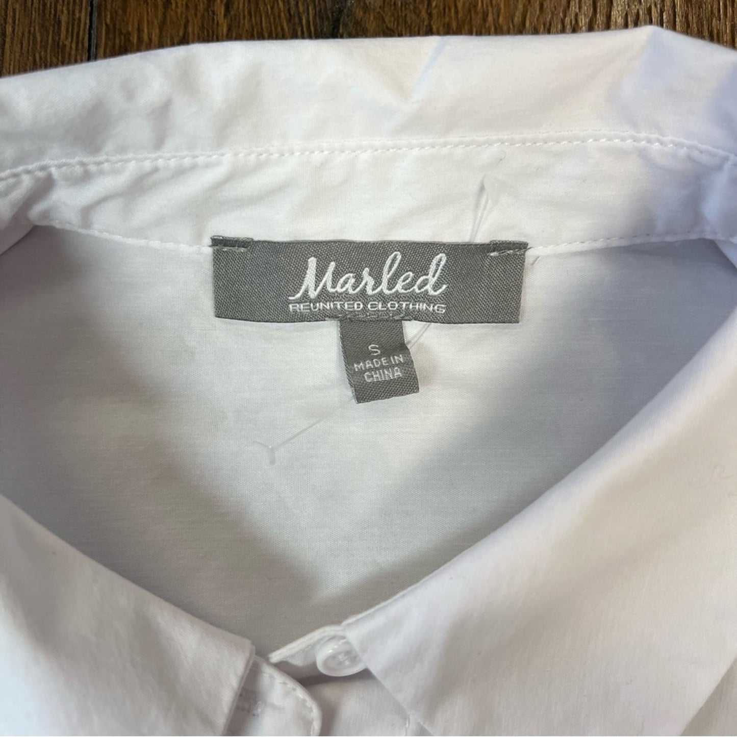 Marled white button up shirt SZ SM