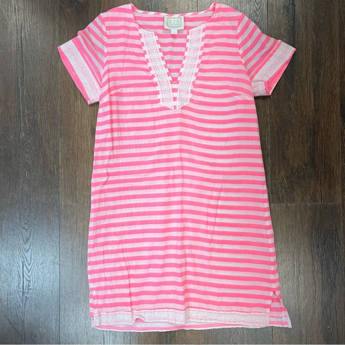 Sale to sable hot pink striped shift dress SZ MED
