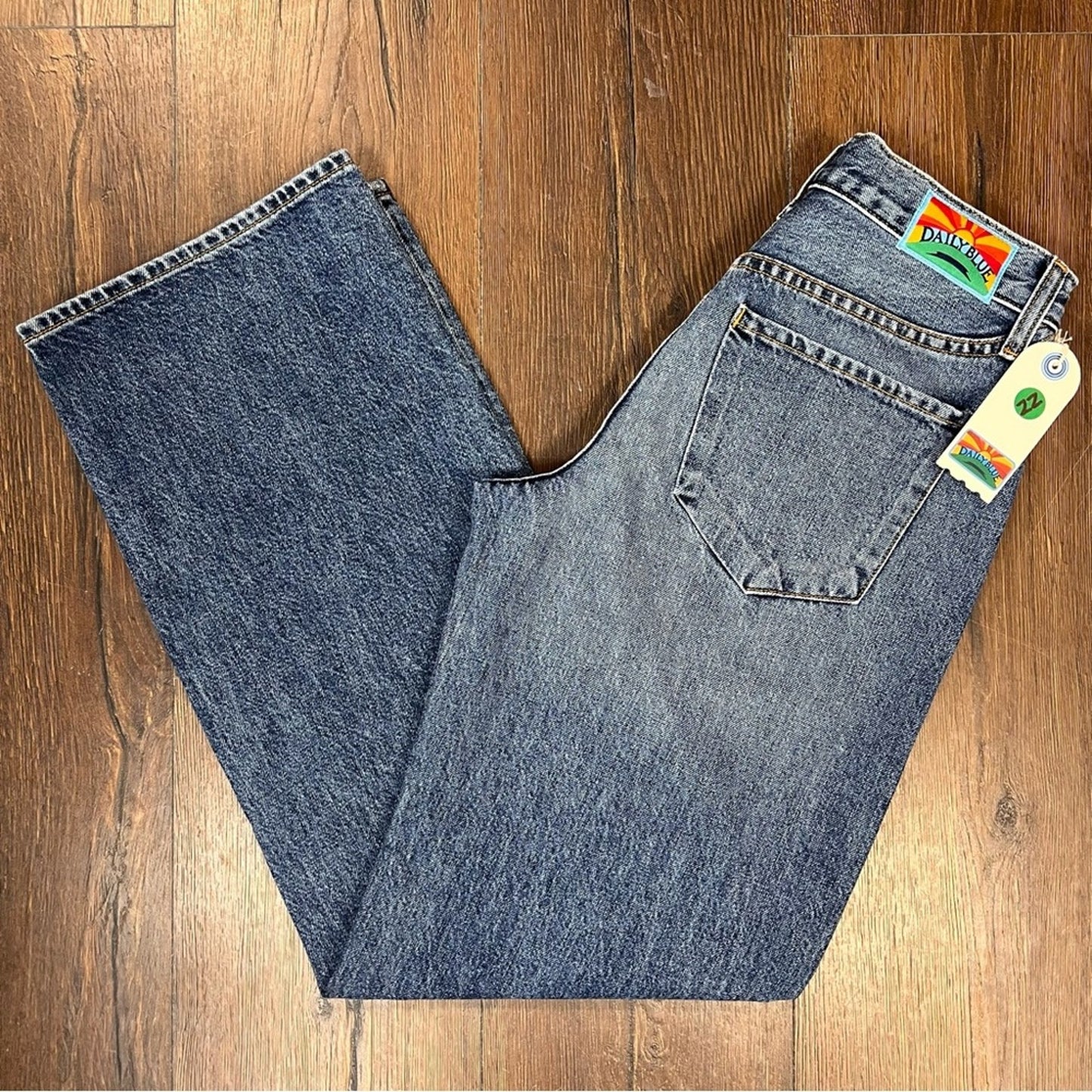 NEW Daily Blue Love Pleated Straight Leg Blue Denim Jeans R SZ 25