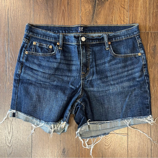Gap dark wash 5 inch denim short SZ 32/12tall