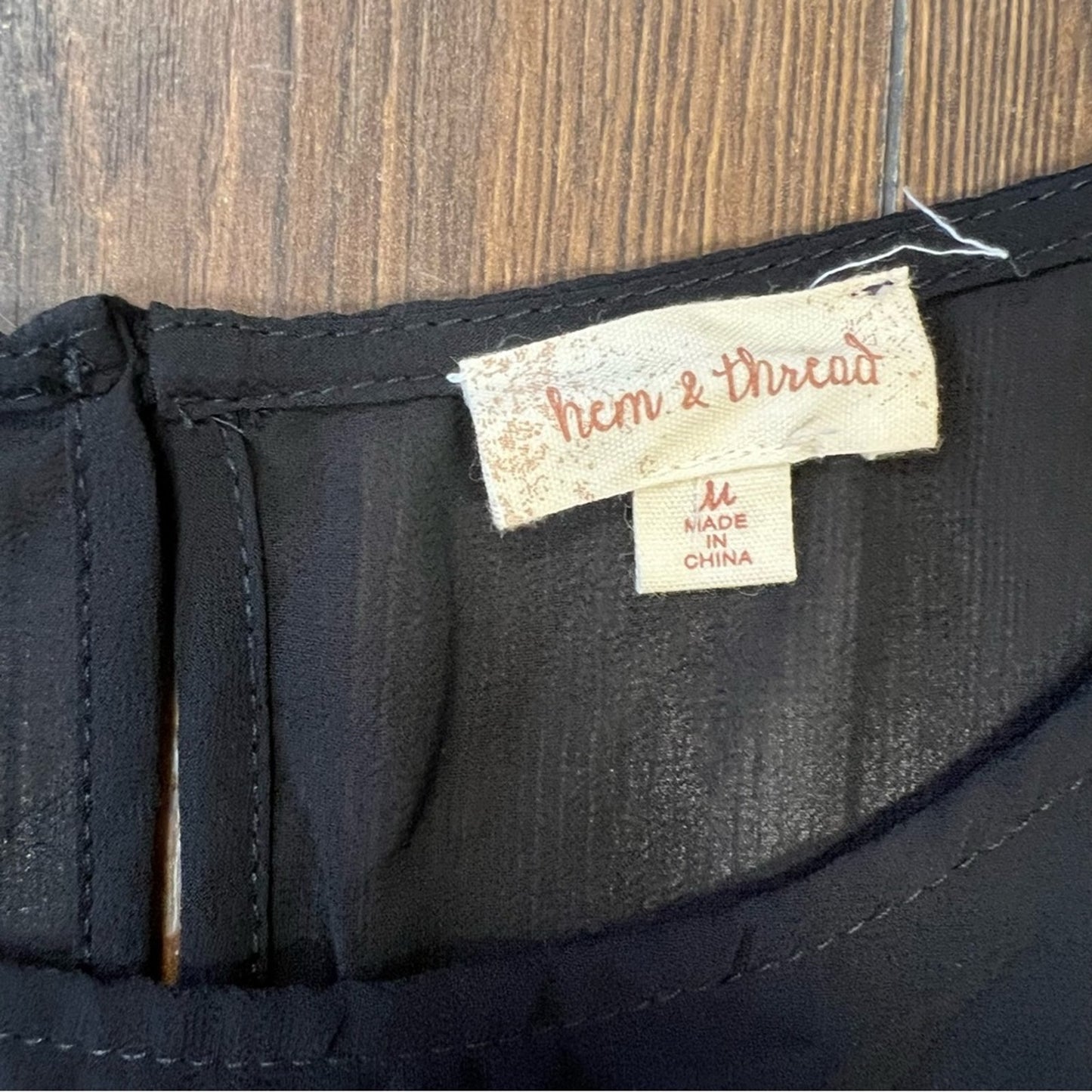 NWOT Hem & Thread Forgotten Promises
Satin Short Sleeve SZ MED