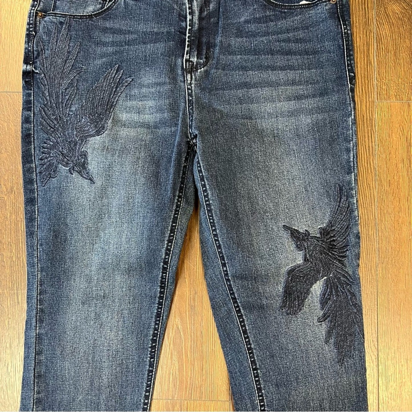 Kensie embroidered skinny jeans SZ 10/30