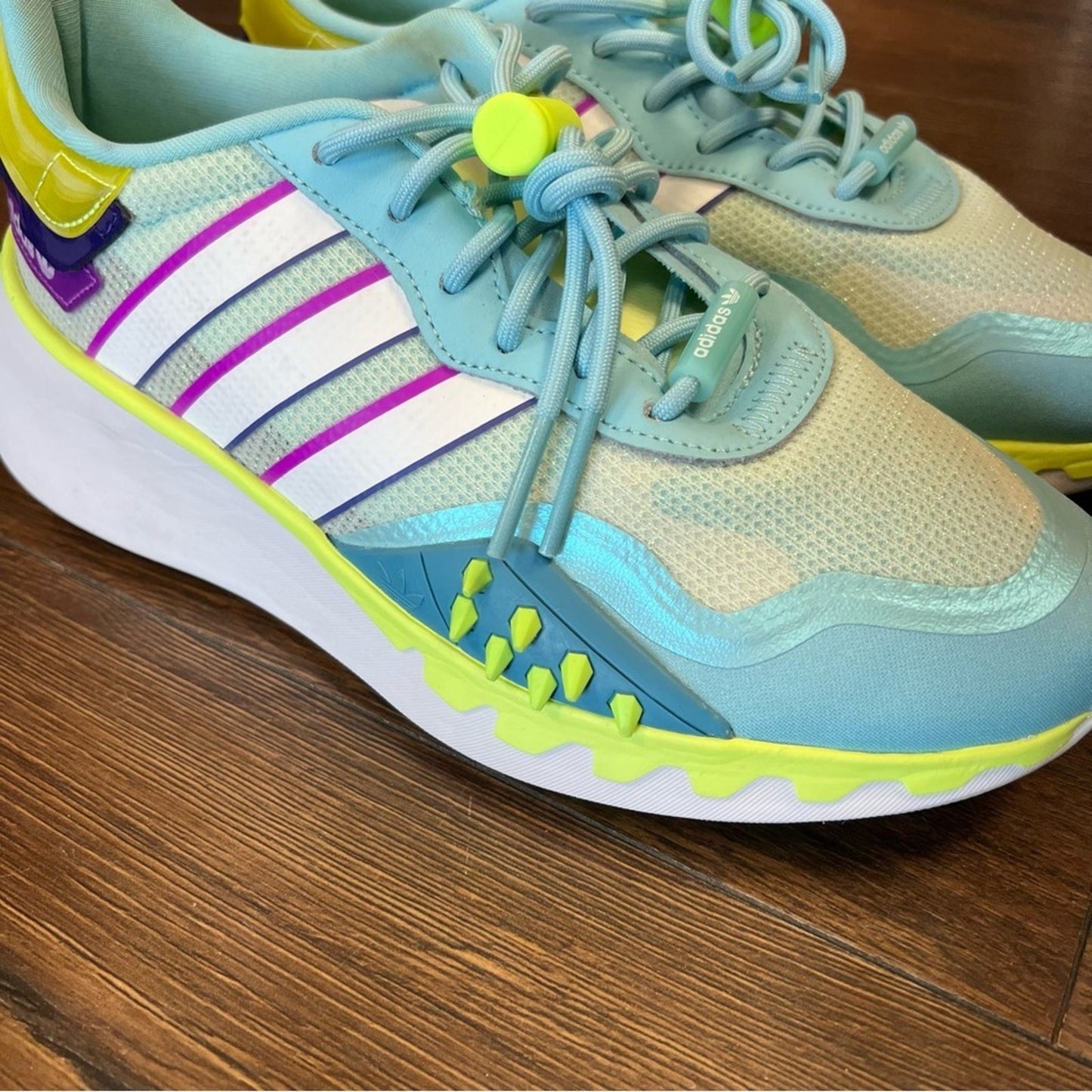 Adidas Originals Choigo Hazy Sky Hi-Res Yellow Training Shoe SZ 8