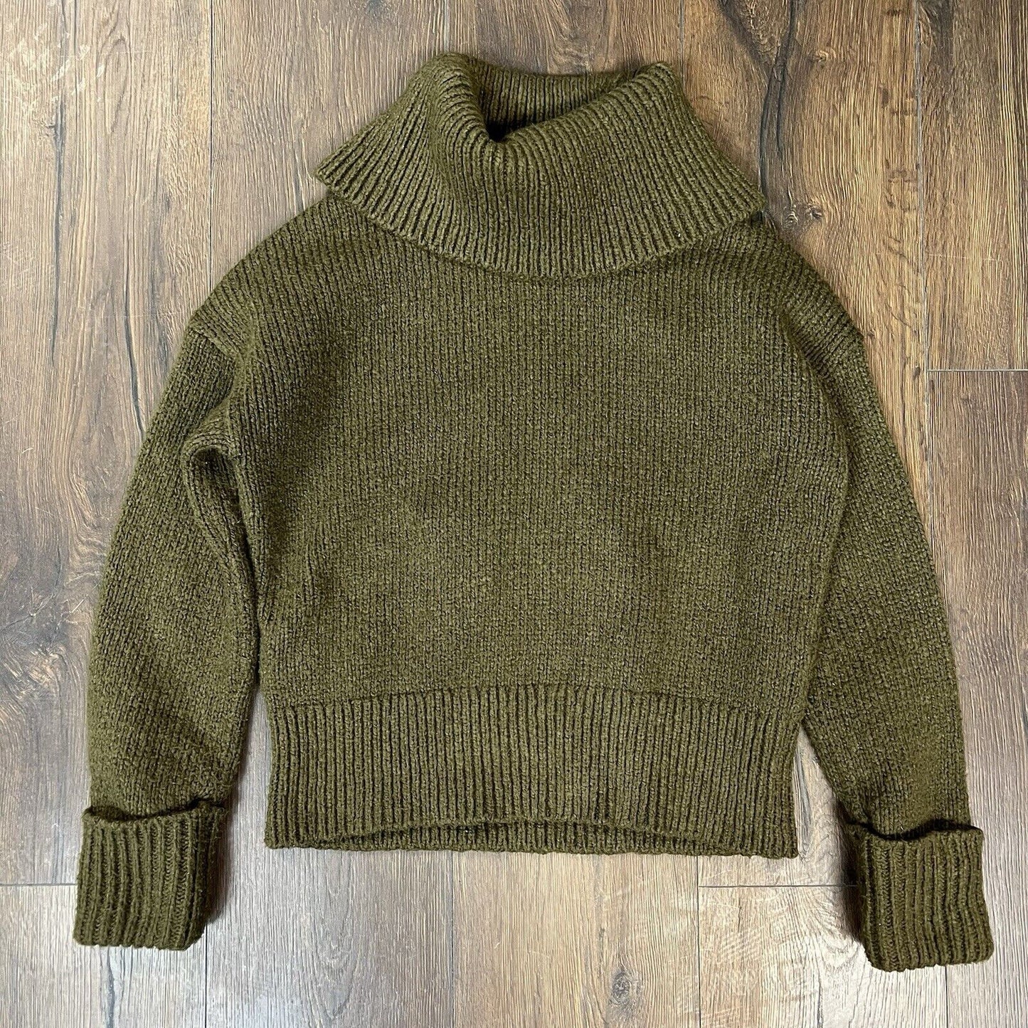 Banana Republic Chunky Cowl-Neck Cropped Sweater In Olive Size XS