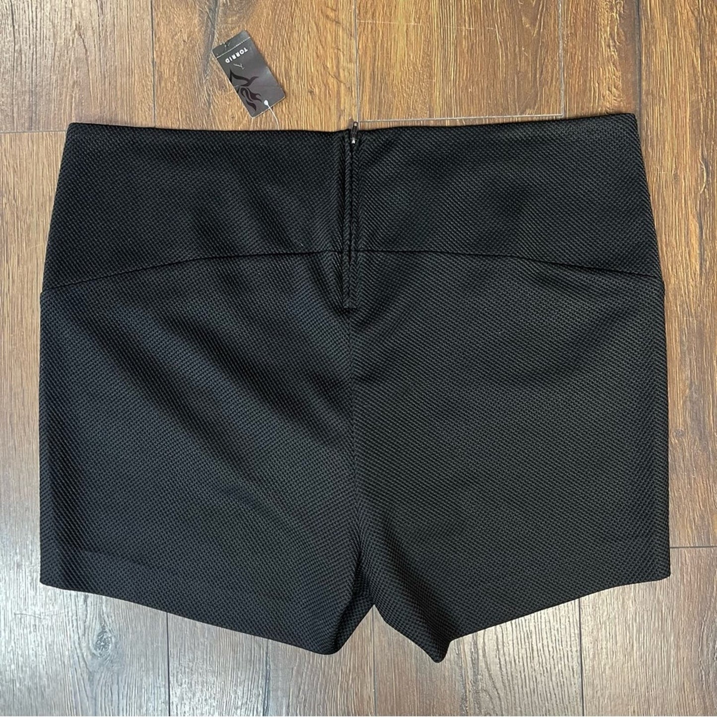 🆕 TORRID Black Textured High Waist Shorts SZ 20