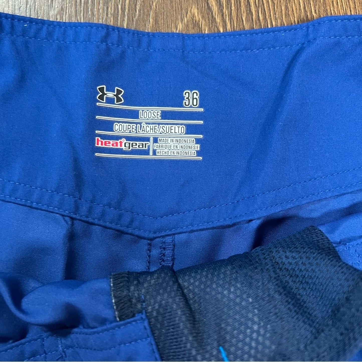 Men’s Under Armour Swim Trunks SZ 36