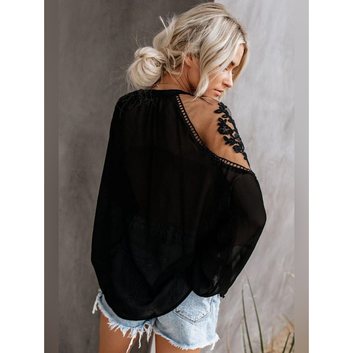 🆕 Hayden Los Angeles Boho Lace-Trimmed Blouse SZ S/M