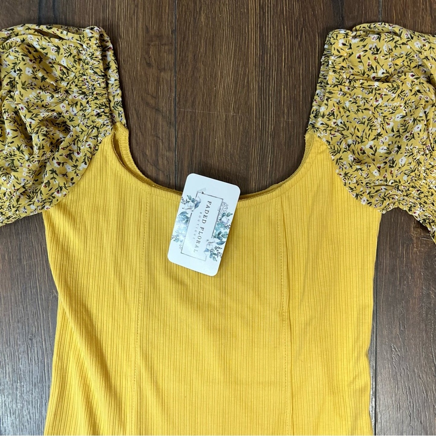 🆕 Faded Floral Promesa Every Breath Floral Puff-Sleeve Bodysuit SZ SM