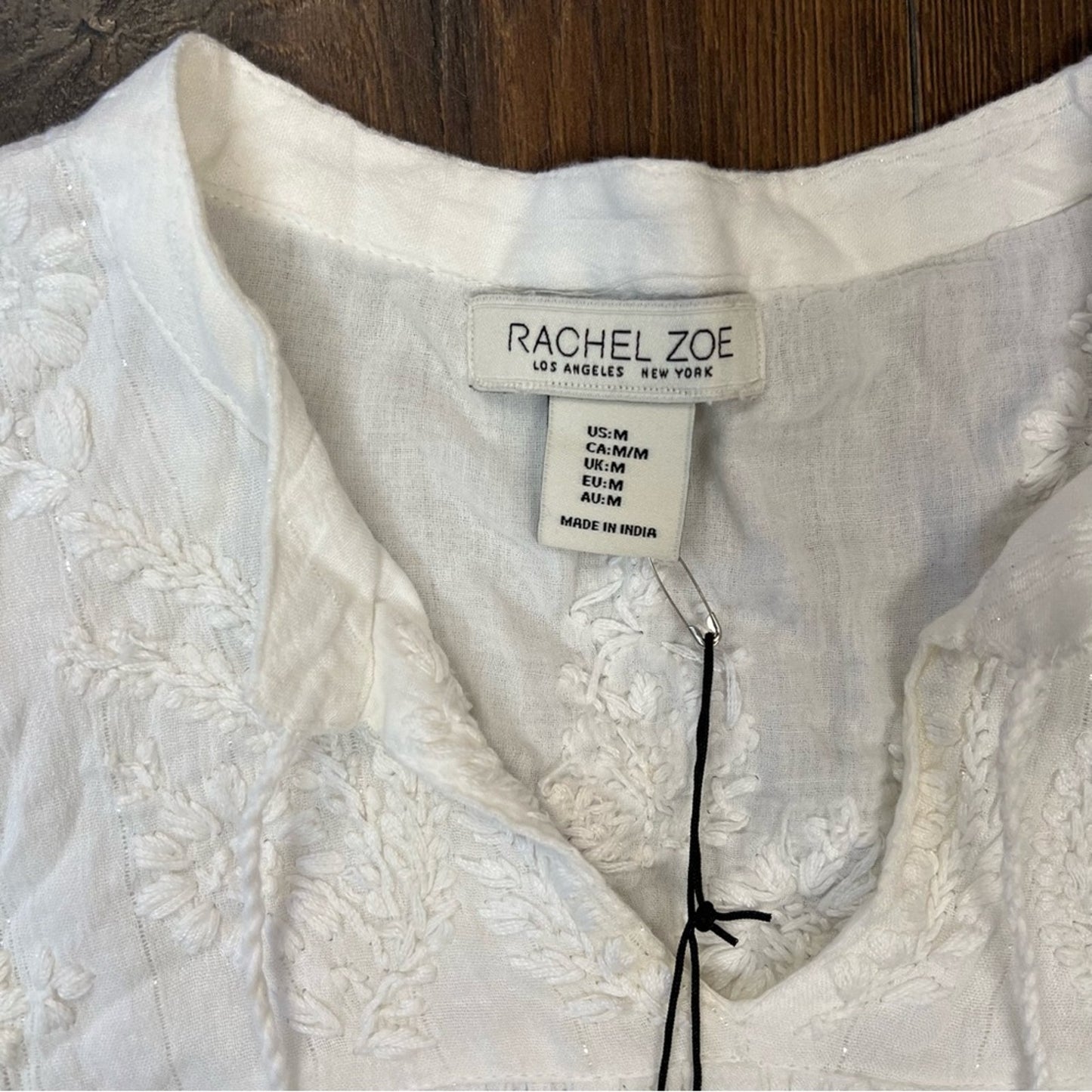 🆕 Rachel Zoe metallic threaded embroidered blouse SZ MED