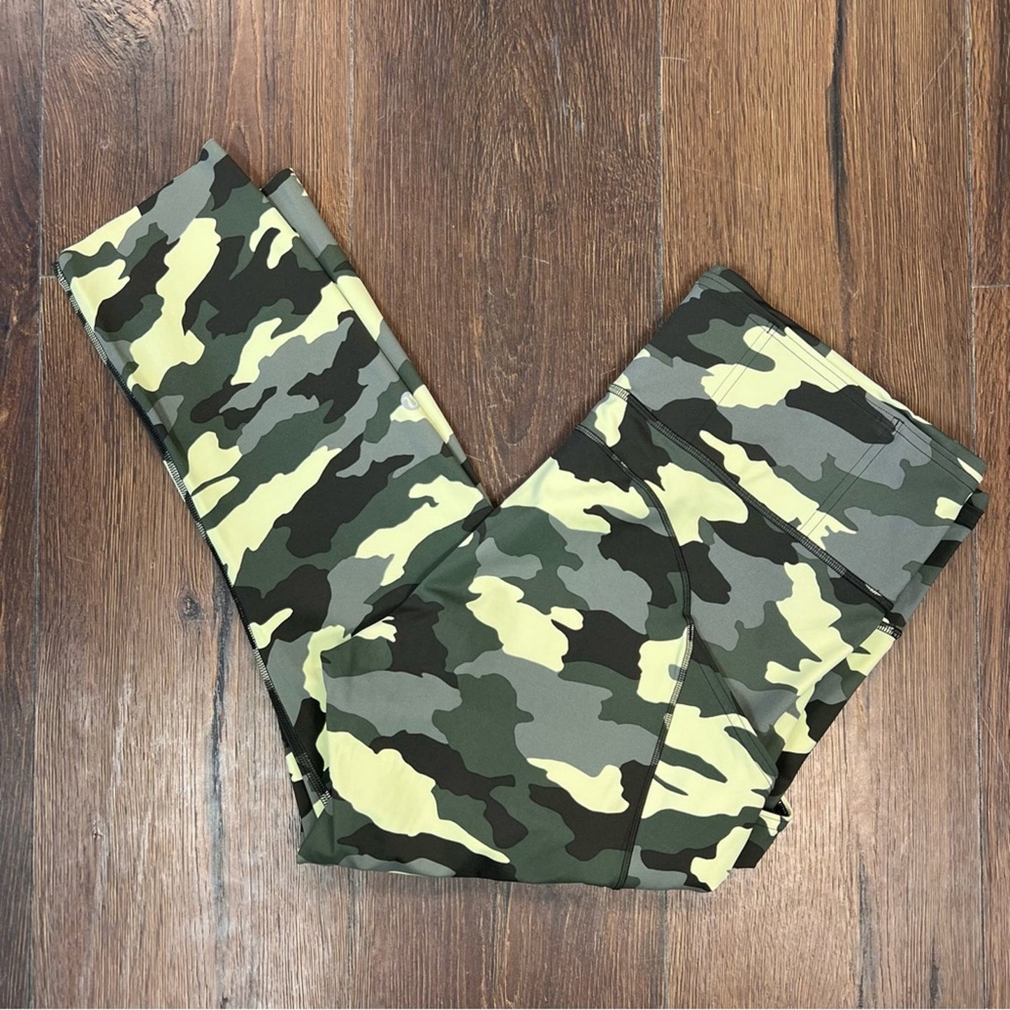 Lululemon Fast & Free High Rise Crop 23" Camo Crispin Green‎ SZ 14