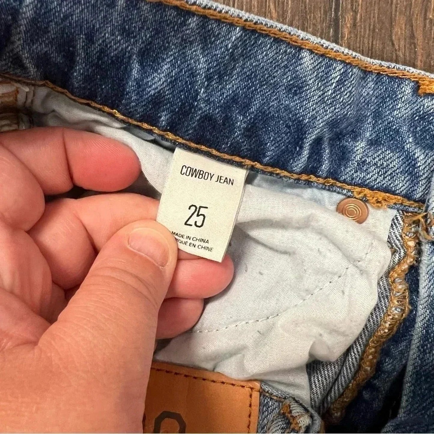 BDG by urban outfitters, distressed, cowboy Jean‎ SZ 25/0