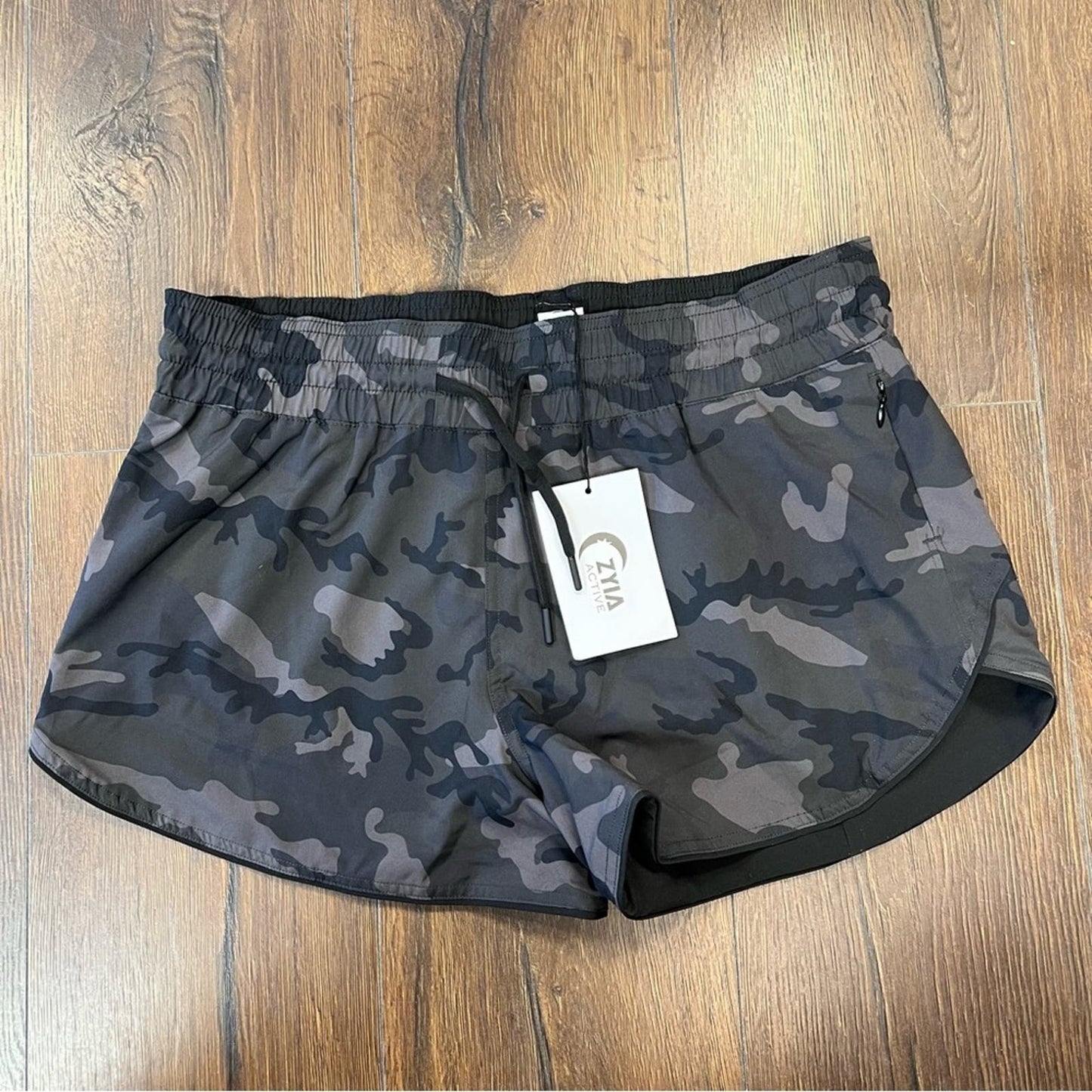 🆕 ZYIA Active camo flip it shorts SZ LG