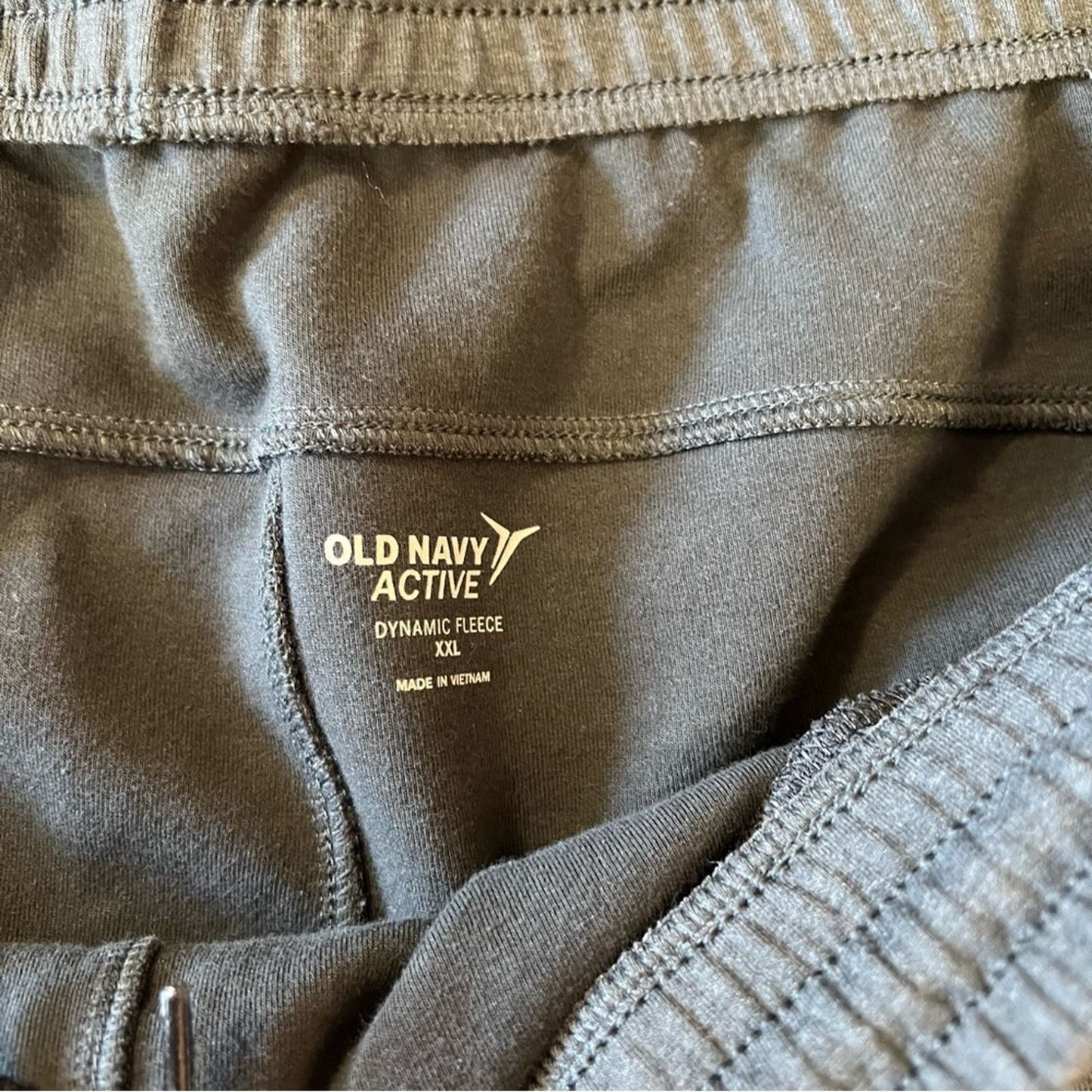 Old Navy dynamic fleece shorts SZ XXL