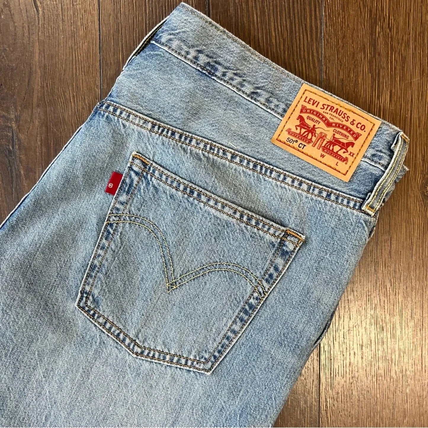 Levi’s 501 original fit light‎ wash patchwork jean SZ 32/12