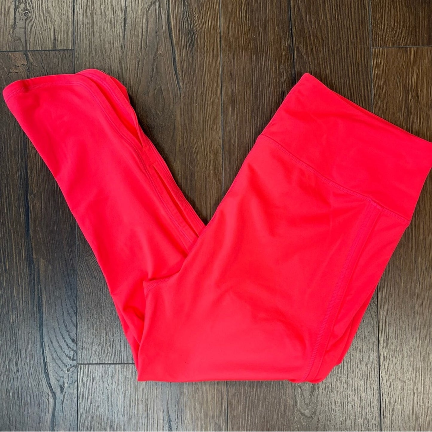 Free people, movement, coral keyhole crop SZ XL