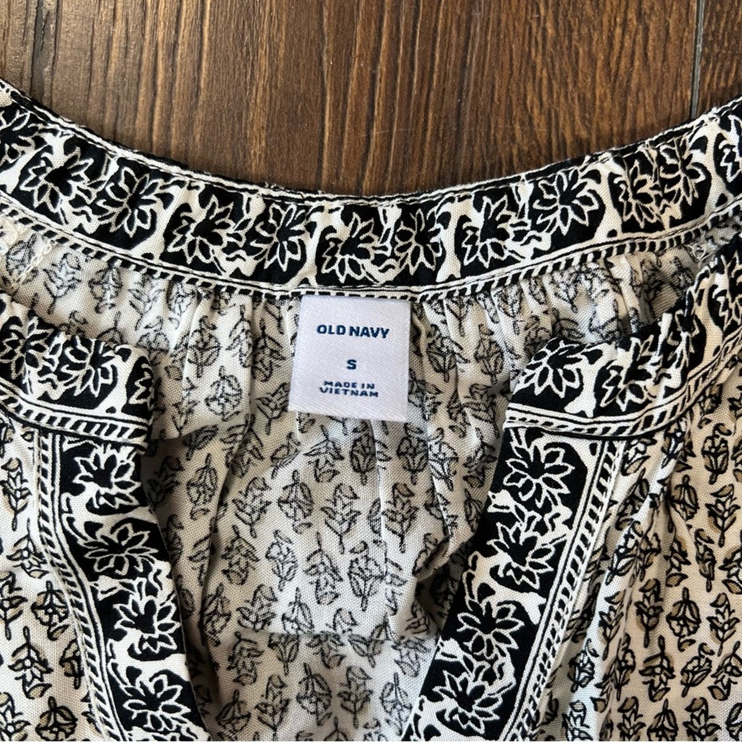 Old Navy tiered midi dress SZ SM