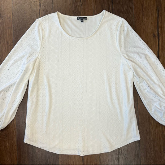 Adrianna Papell Ivory eyelet blouse SZ LG