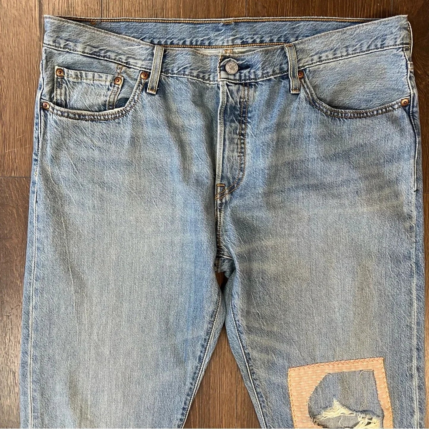 Levi’s 501 original fit light‎ wash patchwork jean SZ 32/12